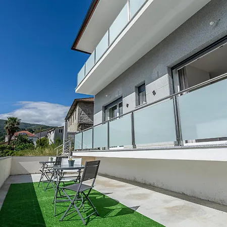 ヴィラ Casa Manecas By Hostiva Reriz